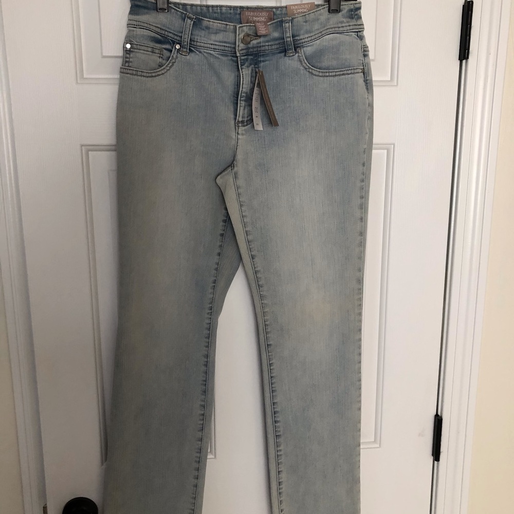 NWT Chico’s Fabulously Slimming Gem Jeans Sz 00